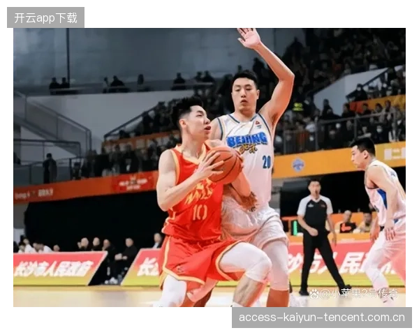 广厦男篮表现出色，胡金秋引领球队击败北京